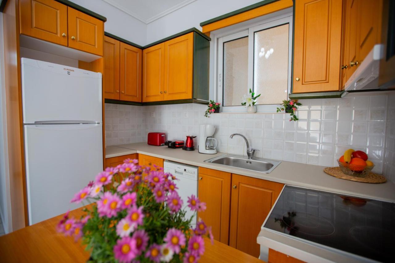 Poly'S Charming Home - City Center & Near The Beach 2Bedroom Apartment Nafpaktos Buitenkant foto