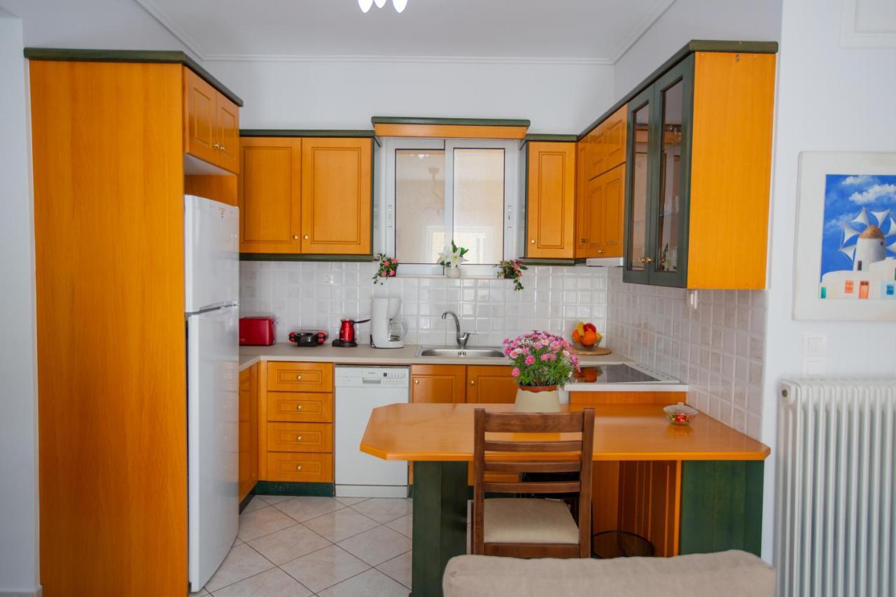 Poly'S Charming Home - City Center & Near The Beach 2Bedroom Apartment Nafpaktos Buitenkant foto
