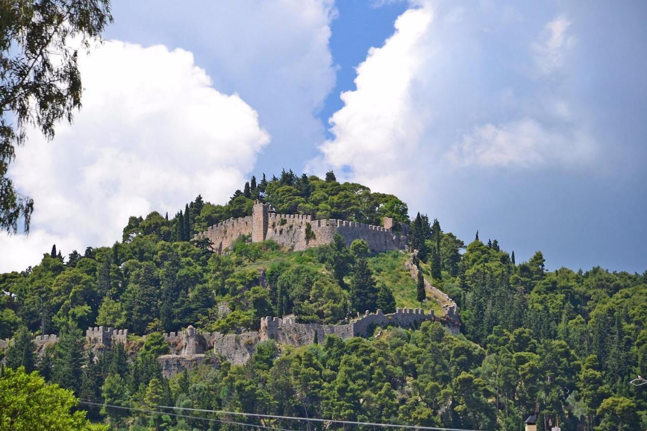Poly'S Charming Home - City Center & Near The Beach 2Bedroom Apartment Nafpaktos Buitenkant foto